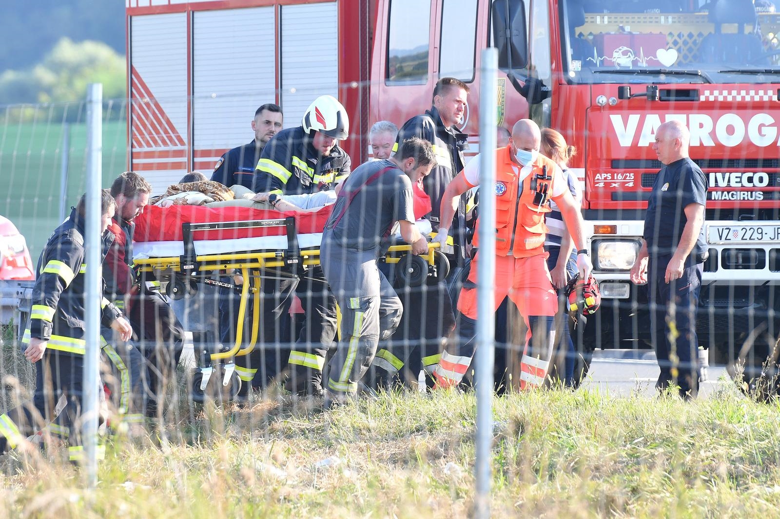 VIDEO I FOTO Prizori s mjesta tragične nesreće u kojoj je poginulo najmanje 12 ljudi