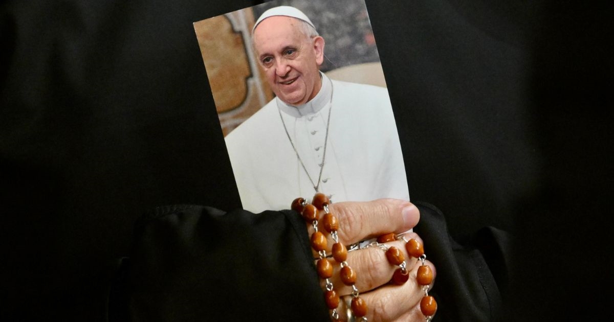 Vatikan objavio nove informacije o Papinom stanju