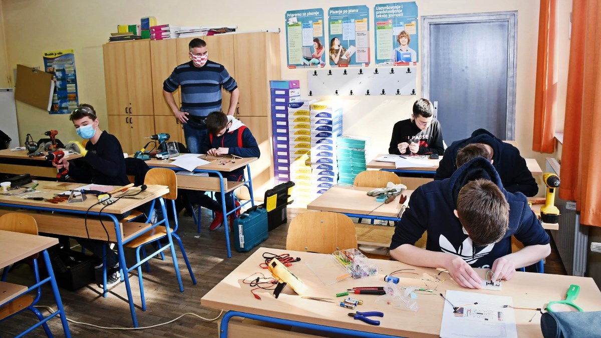 Sisačkim osnovnoškolcima besplatni udžbenici