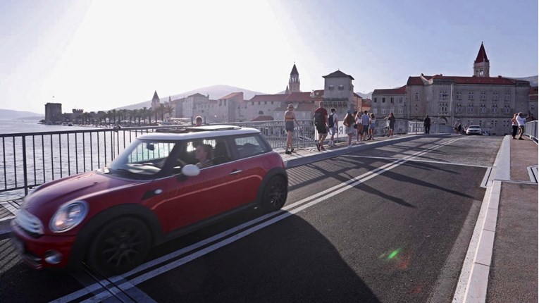 Trogirski most će danas biti zatvoren do 17 sati