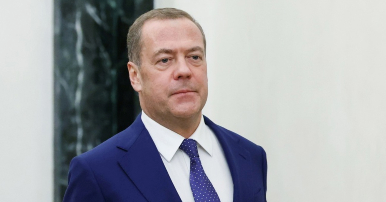Medvedev: NATO je lud