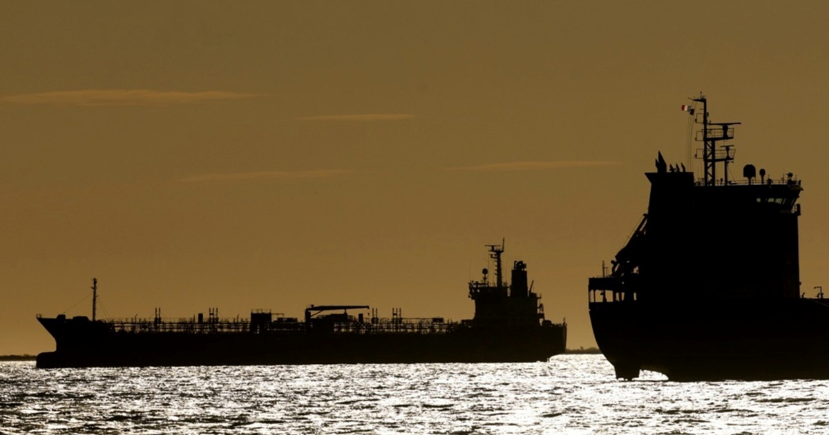 Amerika ublažila sankcije Rusiji. Iranska revolucionarna garda: Hormuz ostaje zatvoren