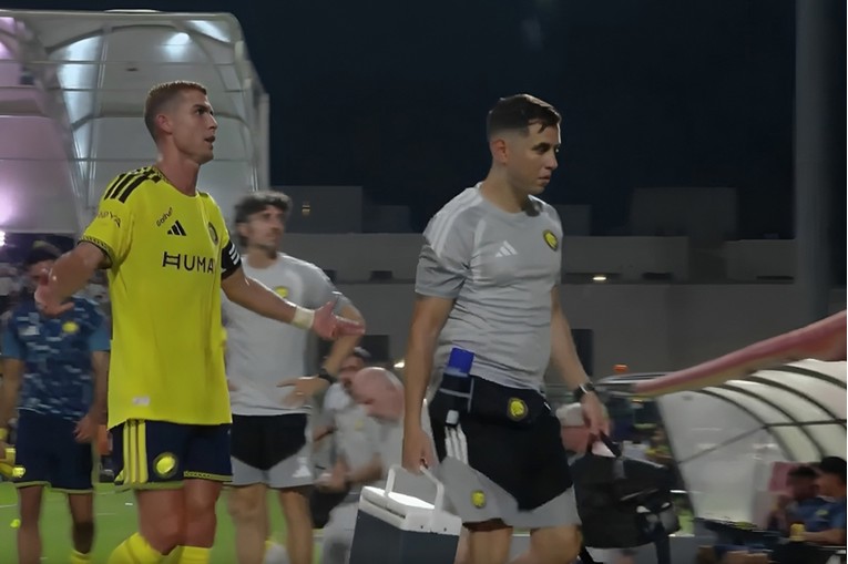 VIDEO Napetosti u Al Nassru. Postecoglou izvadio bijesnog Ronalda i preokrenuo 0:2