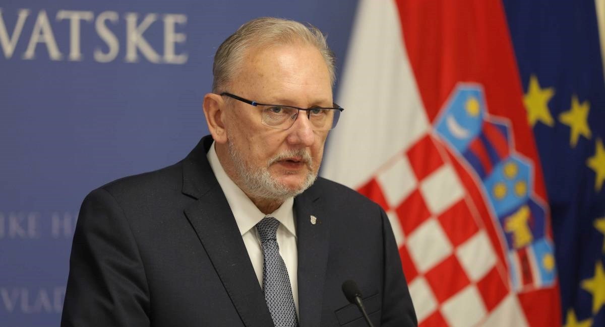 VIDEO Božinović: HZJZ zbog omikrona razmišlja o skraćivanju izolacije