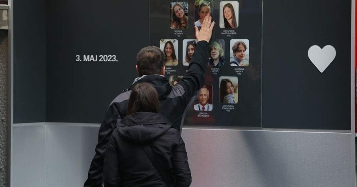 Godišnjica masakra u Beogradu: Suze, sirene i prekid TV programa