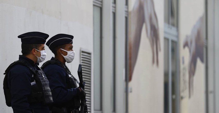 Francuska provodi istragu o sporoj reakciji na pandemiju, pretresla domove ministara