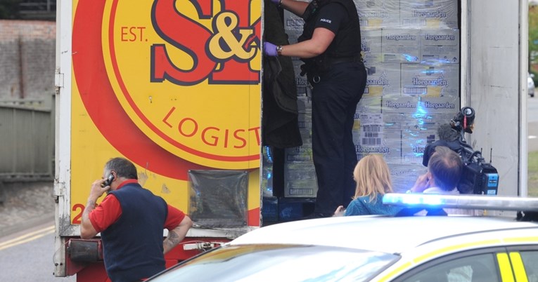 Žene spašene iz hladnjače kamiona u Francuskoj nakon što su nazvale novinarku BBC-ja