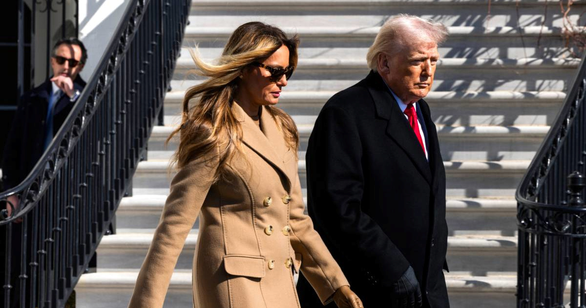Novinar pitao Trumpa što je poklonio Melaniji za Valentinovo, on izbjegao odgovor