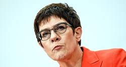 Nasljednica Angele Merkel daje ostavku, neće se kandidirati za kancelarku