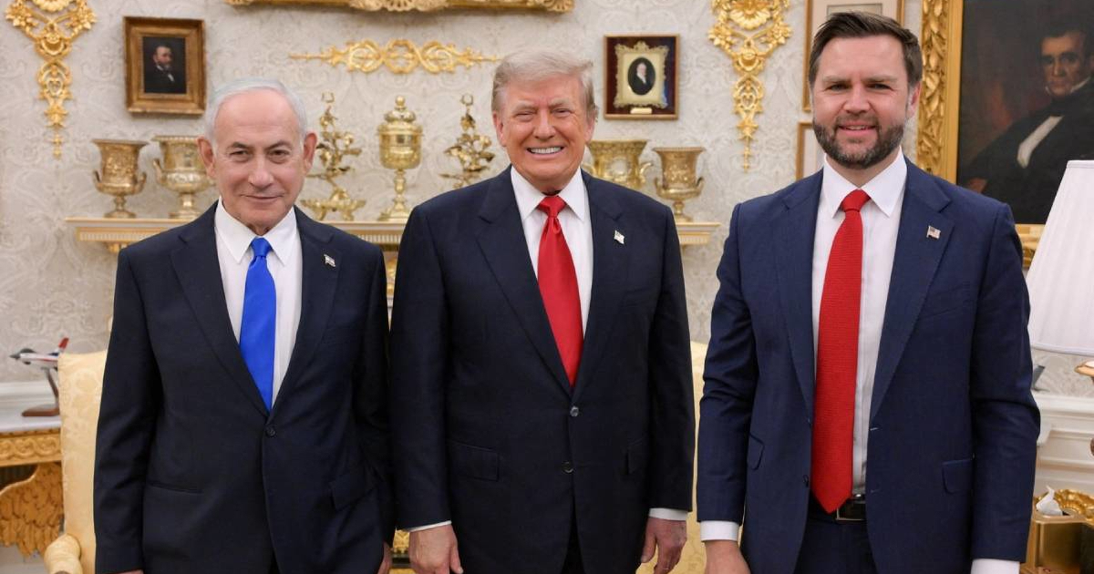 Žena koja proučava govor tijela analizirala fotografiju Netanyahua, Trumpa i Vancea
