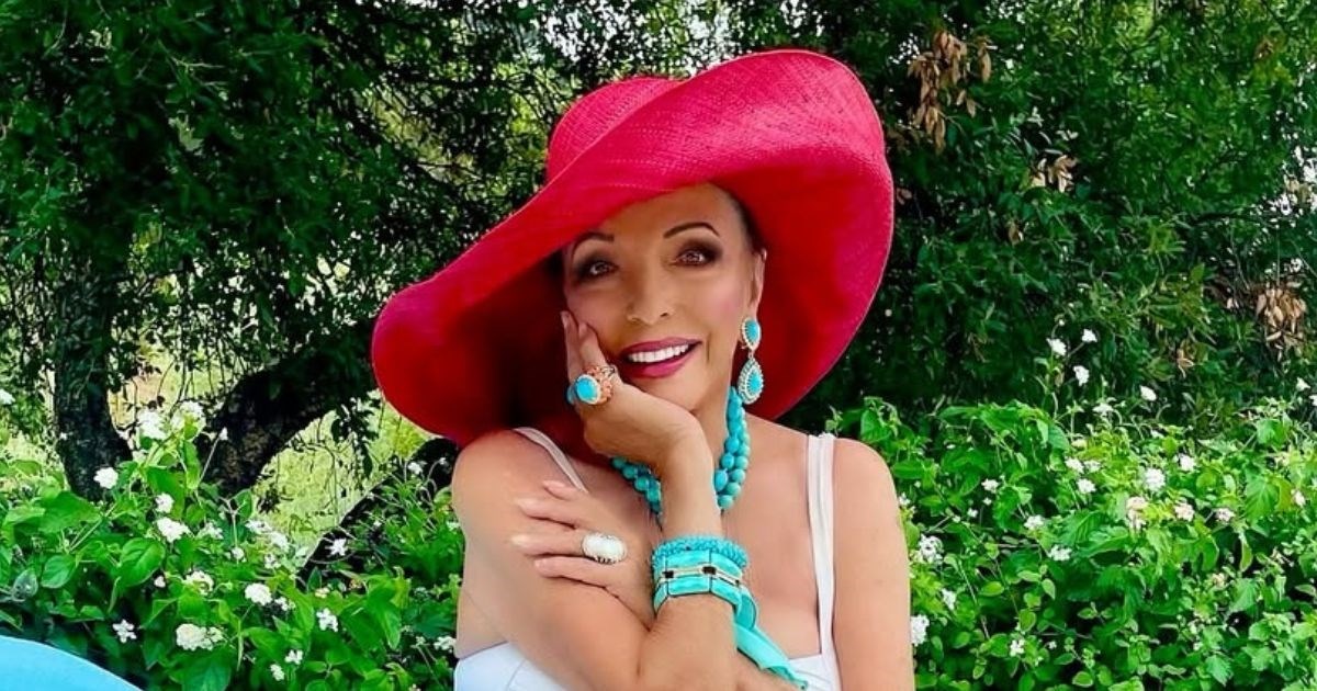 Joan Collins (92) pozirala u kupaćem kostimu