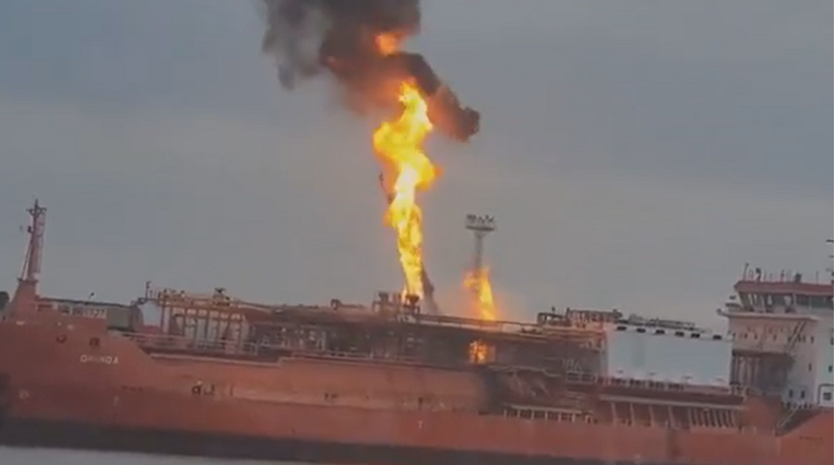 Ruski udar na tanker samo par metara od granice NATO-a. Rumunji evakuirali selo