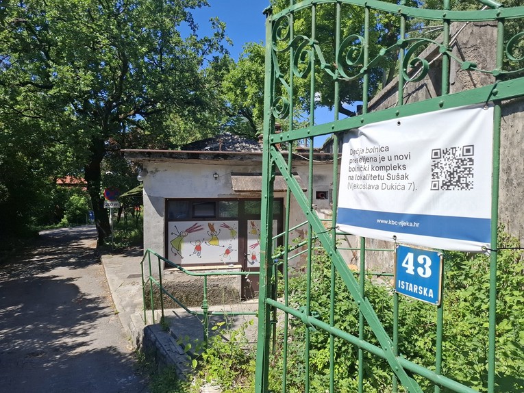 Bivša Dječja bolnica na Kantridi propada, još nema ni primopredaje ni plana