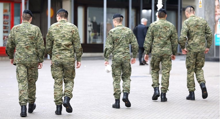 Vojni analitičar: Uvođenje vojnog roka se planira zbog javnosti, a ne zbog vojske