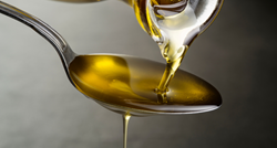 Prvi put jedno hrvatsko maslinovo ulje ocijenjeno s maksimalnih 100 bodova