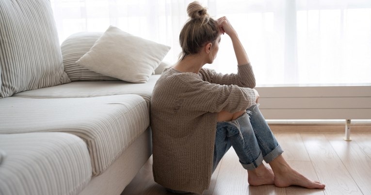 Žene koje su prerano odrasle često rade 3 pogreške kad se zaljube