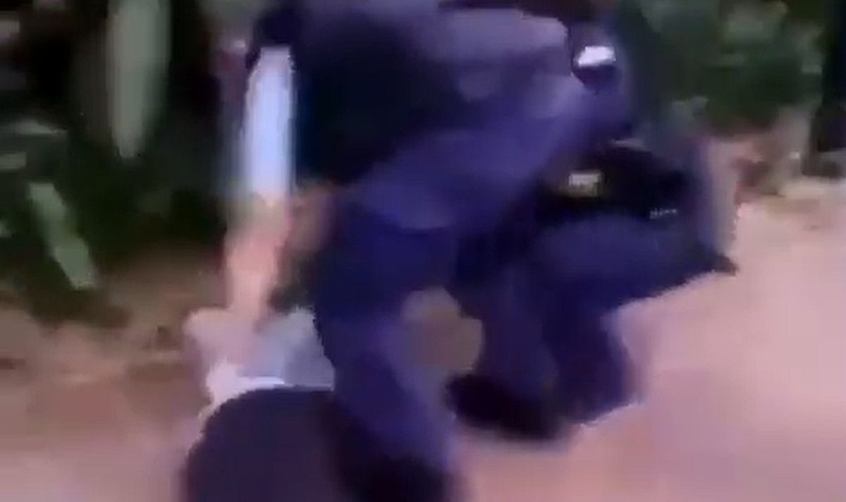 I u Australiji prosvjedi, policajac bacio na pod tinejdžera iz urođeničke zajednice