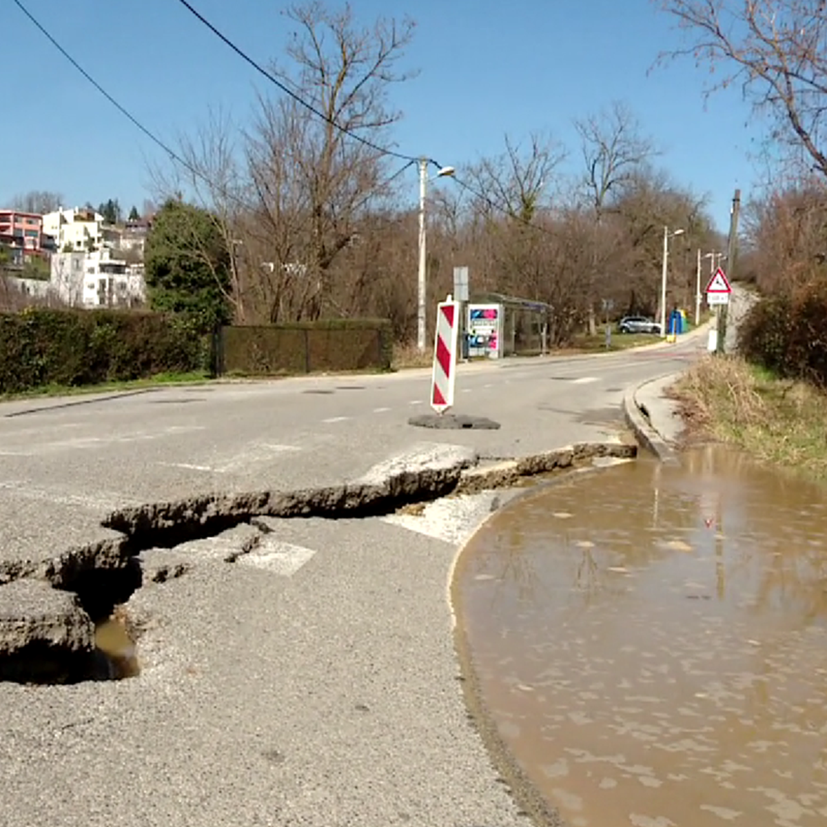 Aktiviralo se novo klizište u blizini Milanovićevog ureda