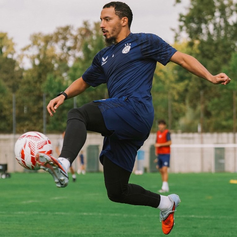 Dinamo objavio fotografiju s Bennacerovog prvog treninga: Prvi dodiri u plavom