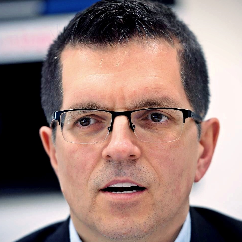 Bunjac živi u Irskoj i tamo je stalno zaposlen. Prima plaću i u međimurskoj školi