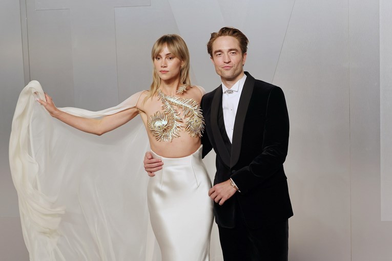 Robert Pattinson i Suki Waterhouse se vjenčali u tajnosti?