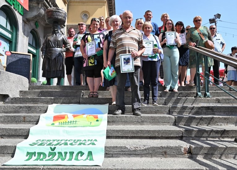 Na zagrebačkom Dolcu 96 OPG-ova dobilo certifikat "Proizvodi hrvatskog seljaka"