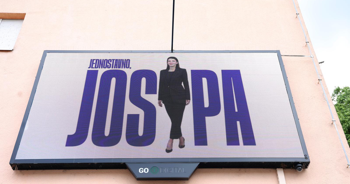 FOTO Josipa ex Rimac osvanula na LED displeju u centru Knina