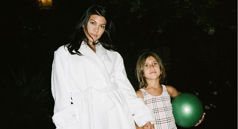 Kourtney Kardashian s kćeri rekreirala scenu iz poznatog crtića: Najslađa scena ikad