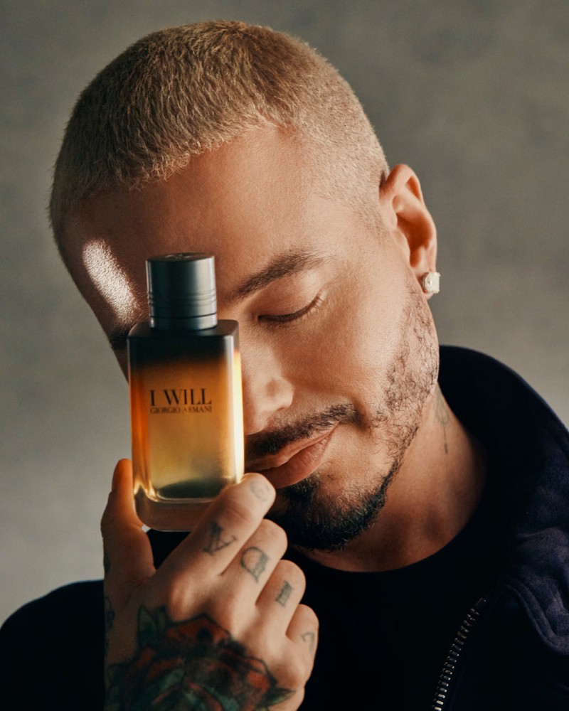 J Balvin je novo lice Armani parfema