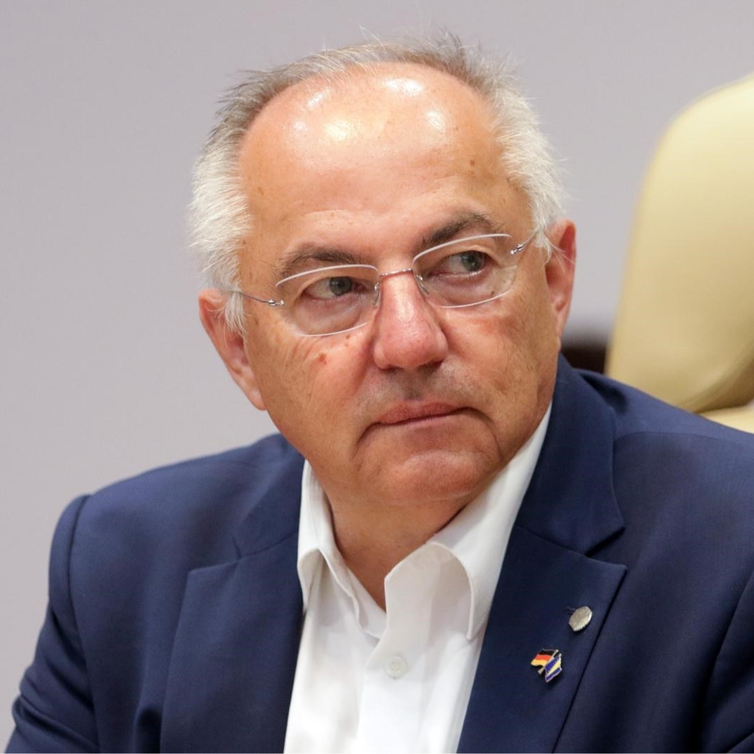 Juratović: Izetbegovića treba staviti na popis zajedno s Dodikom i Čovićem