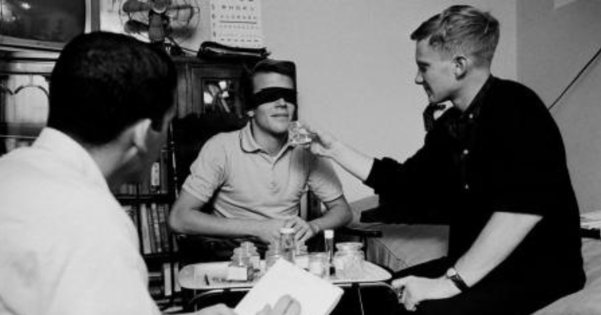 Ovaj je rekord Guinnessova knjiga prestala pratiti jer je previše opasan