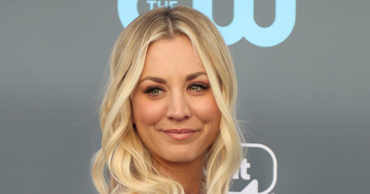 Na papiru zvuči kao loša ideja, ali kuhinja Kaley Cuoco izgleda odlično