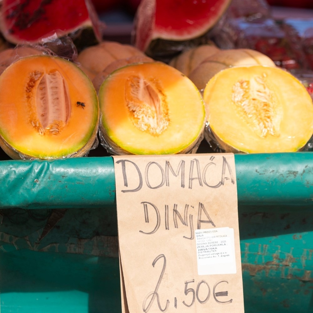 Tržnice su prepune dinja, ovako ćete prepoznati one najsočnije i najzrelije