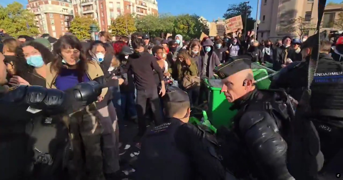 Tisuće učenika na ulicama diljem Francuske. Neredi u Parizu, Lyonu, Strasbourgu...