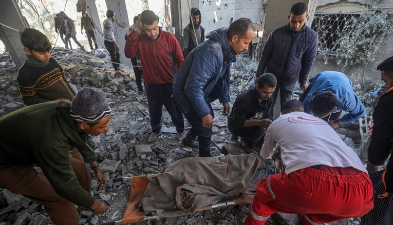 Izrael bombardirao središnju Gazu. Huti: Pojačat ćemo napade u Crvenom moru