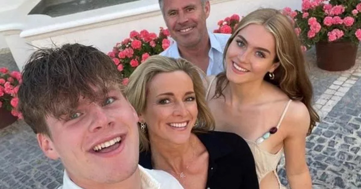 Majka ragbijaša vodi podcast o seksu: Molio me da prestanem zbog njegovih suigrača