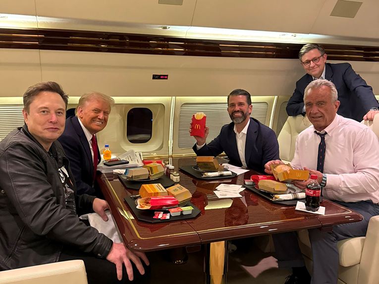 Kennedy: Ako putujete s Trumpom, steknete dojam da se cijeli dan hrani otrovom