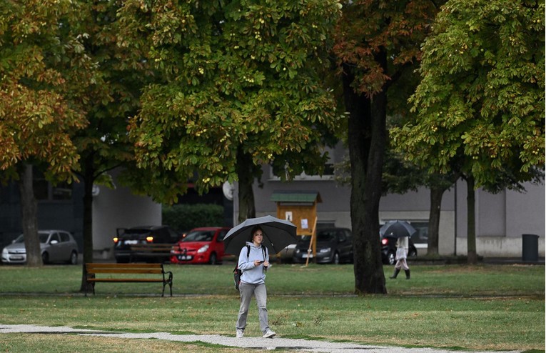 Kiša u Zagrebu, nevrijeme moguće na moru. Za vikend stiže smirivanje