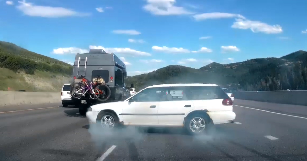 Karavanom napravio pomutnju na autocesti, pogledajte driftanje u pravom svijetu