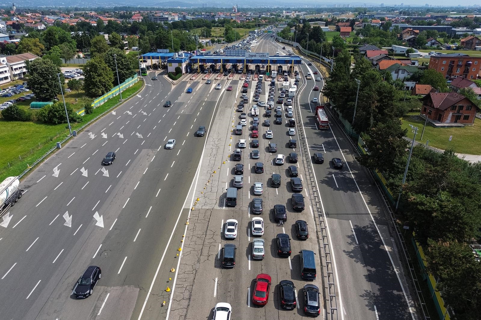HAC: Proteklog vikenda na autocestama 4.4 posto više vozila nego lani