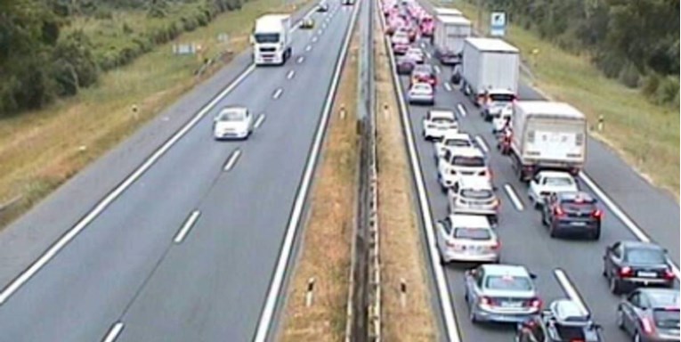 Na zagrebačkoj obilaznici kolona duga 25 kilometara