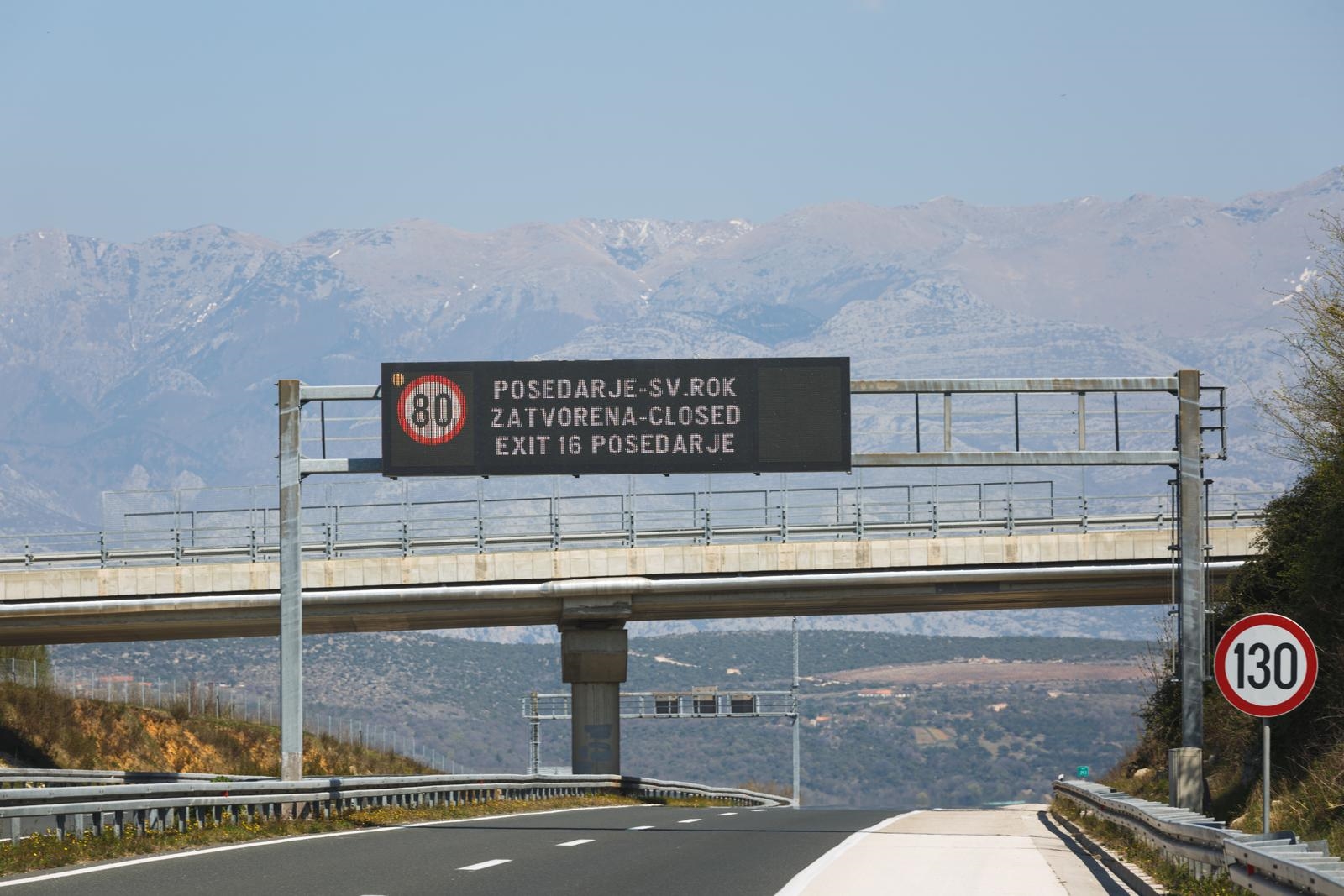 Problemi zbog vjetra na A1 i Magistrali, kod Svetog Roka i Senja smiju samo auti