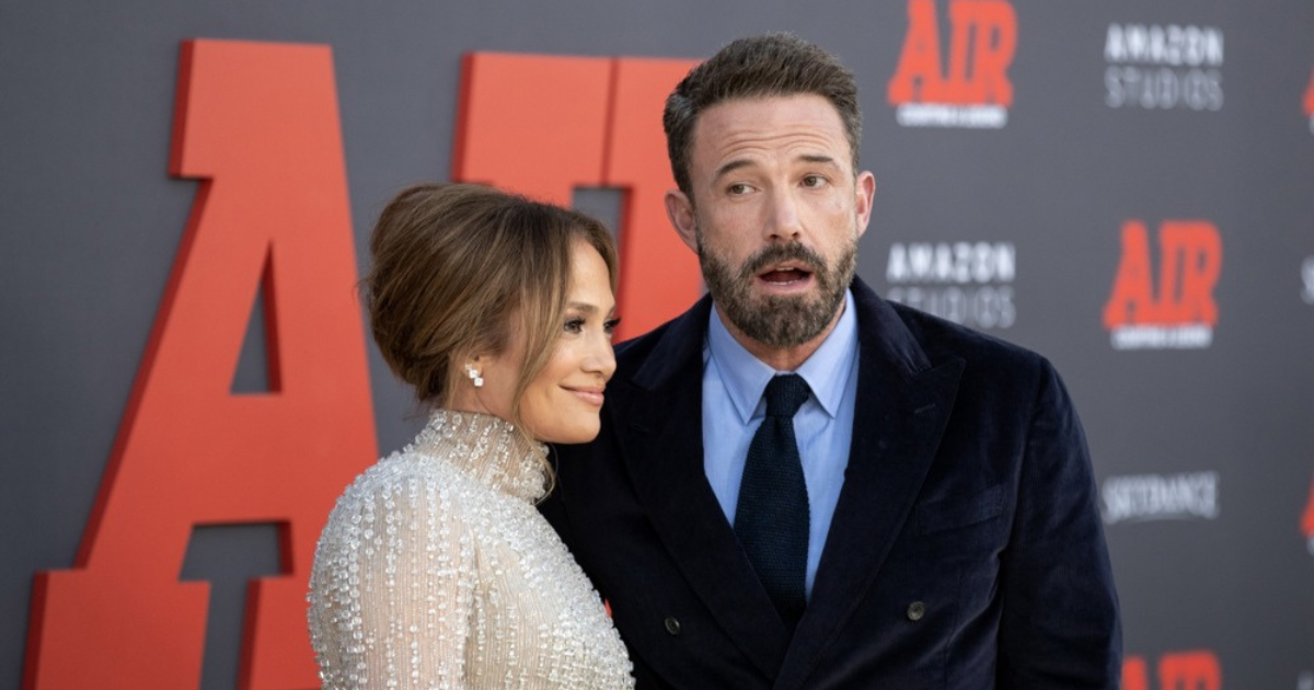 Ben Affleck se boji da će mu Jennifer Lopez jednim potezom uništiti karijeru?