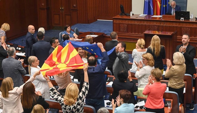 EU dala zeleno svjetlo za otvaranje pregovora s Makedonijom i Albanijom