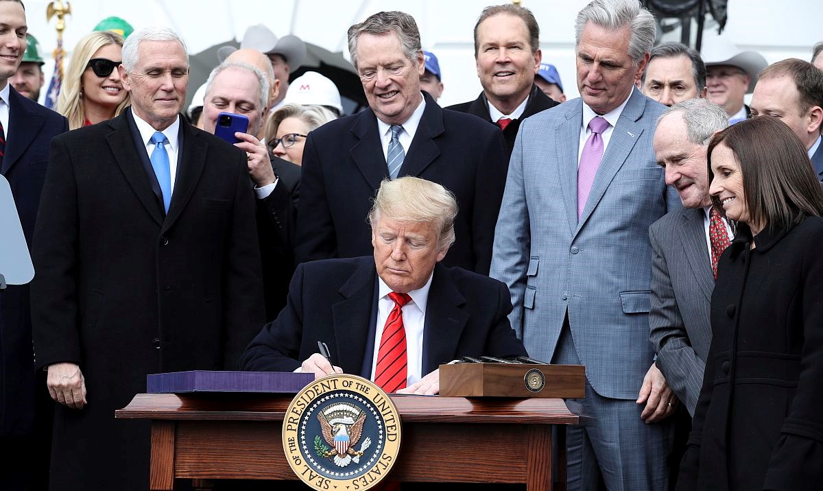 Trump potpisao novi trgovinski sporazum s Kanadom i Meksikom