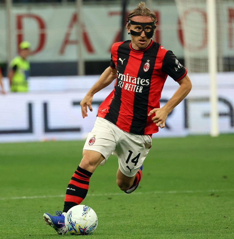 Modrić ostao bez trenera i direktora koji ga je molio da ostane. Koje su mu opcije?