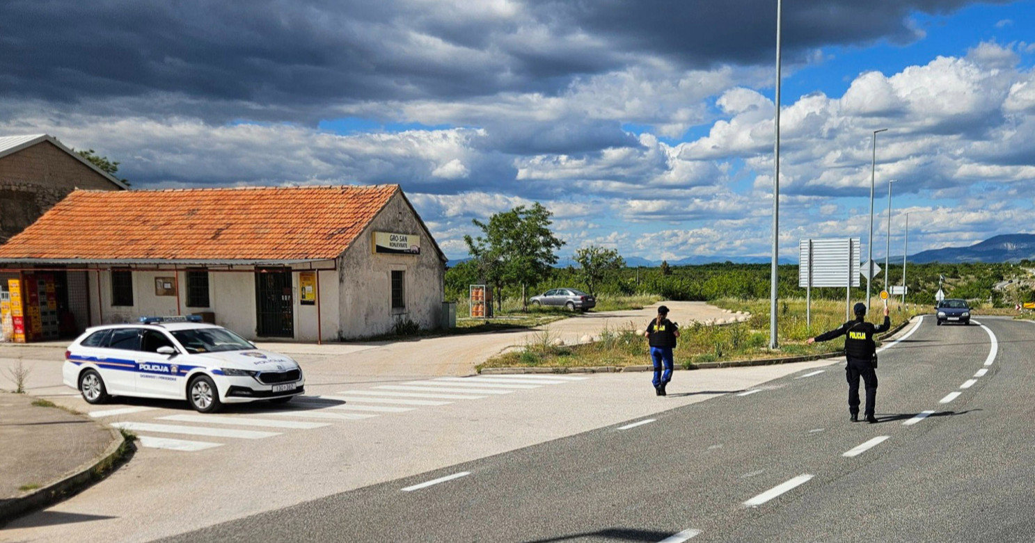 Policija ubojicu iz Drniša traži po šumama Promine