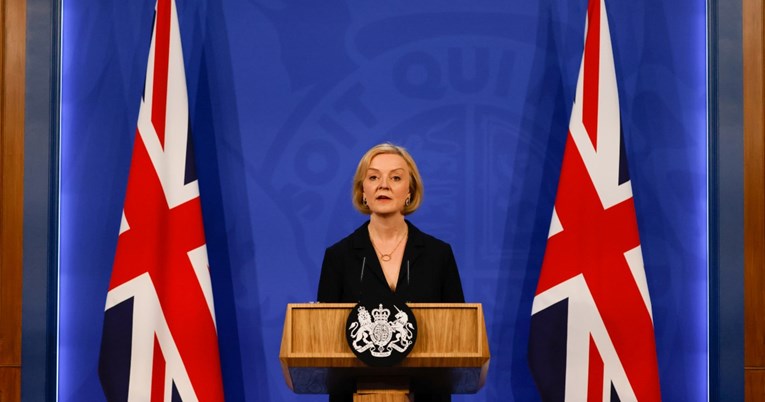 Britanske naslovnice o Liz Truss: Gotovo je, vrijeme isteklo