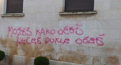 VIDEO Grafiti o gradonačelniku Makarske: "Možeš kako oćeš, nećeš dokle oćeš"