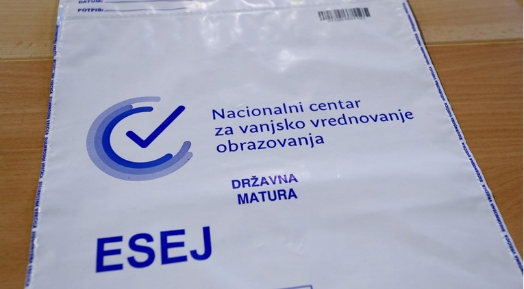 Zašto je ekosavjetnik, a ne eko-savjetnik? Odgovor je jako jednostavan